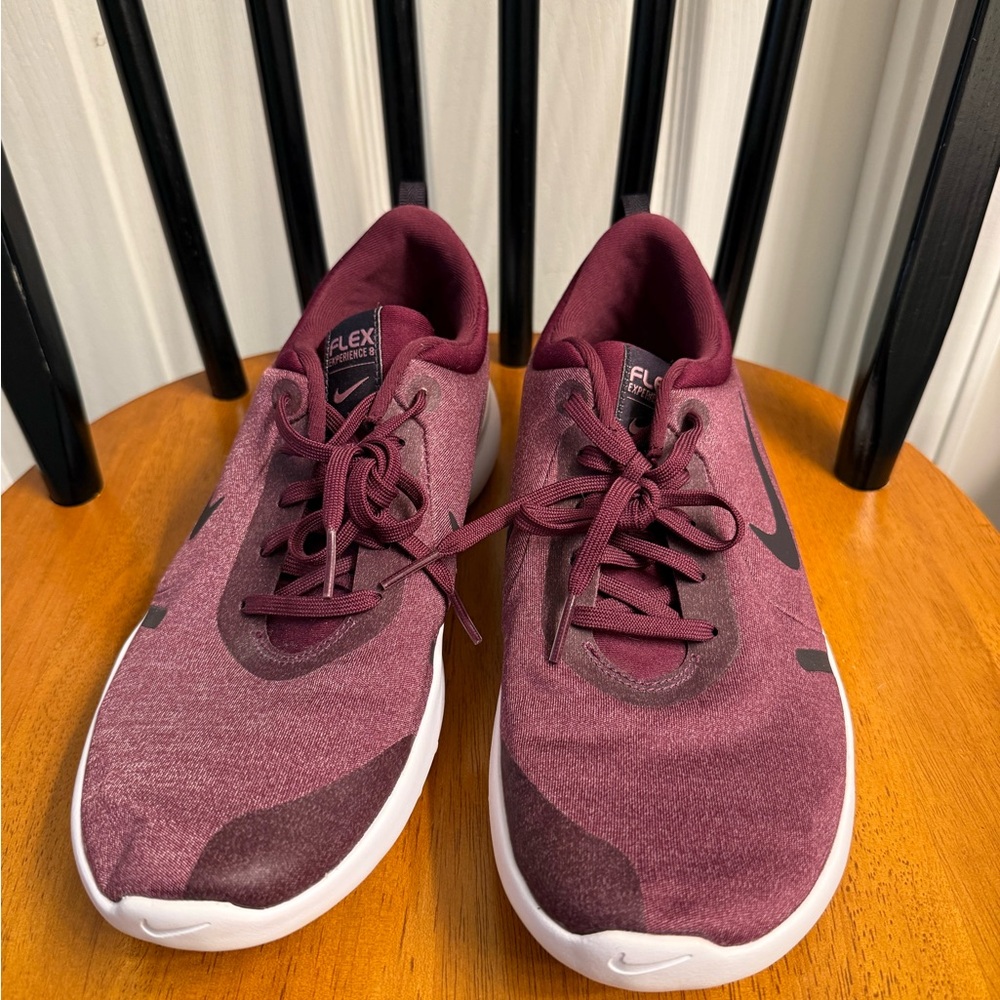 Nike Flex Experience 8 Purple Sneakers